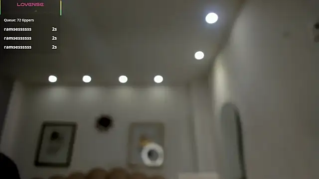 Karliie_kloss_ webcam