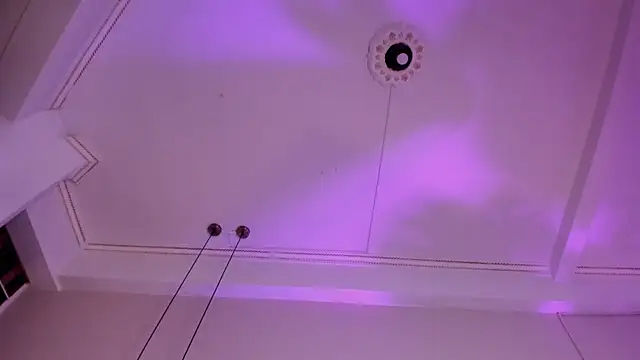 AliceThompsonn_ webcam