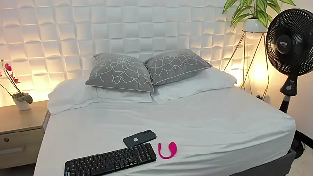 tomie_666 - Tomie_666's free webcam - UK Sex Cams