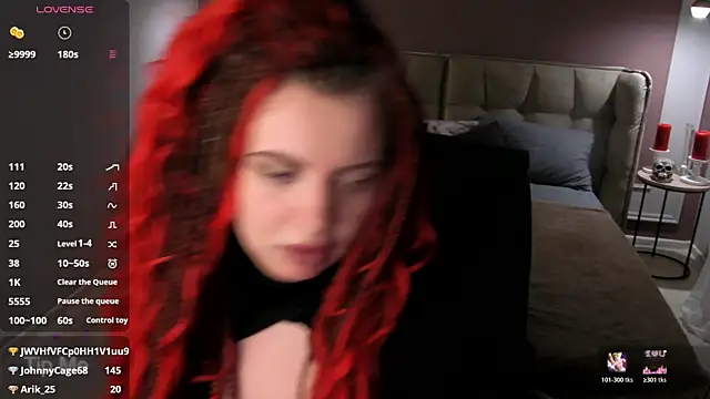 Miss_Maya_Mils webcam