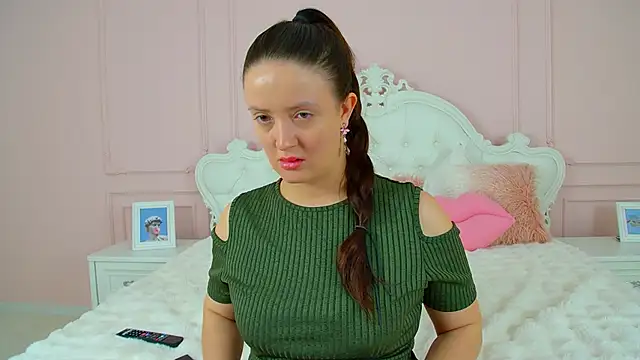 ElinaBellucci webcam