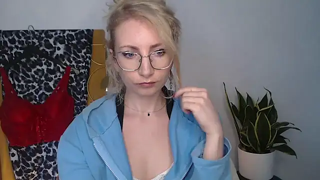 CinderellaMoon webcam