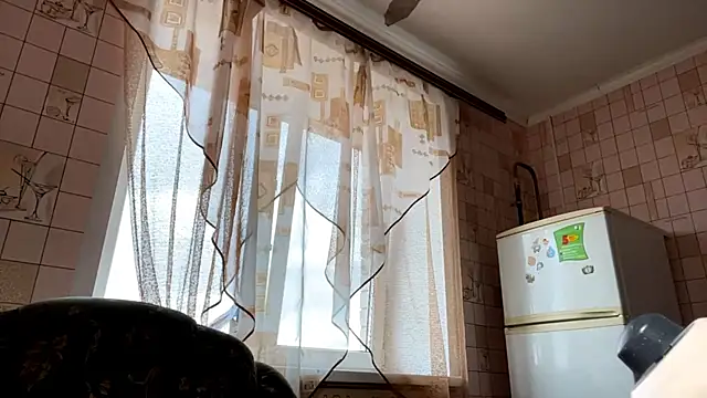 AlesiaGrainger webcam