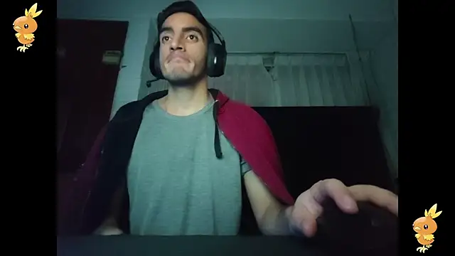 TommyMomentum webcam