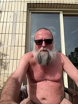 noitelivre (M mature) - Get naked