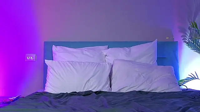 l1ittle_kitty_ - L1ittle_kitty_'s free webcam - UK Sex Cams