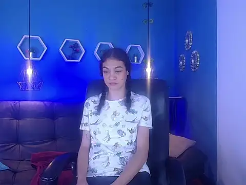 aurora_ath - Aurora_ath's free webcam - UK Sex Cams