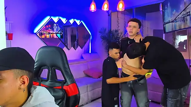 Houseofwarrios webcam