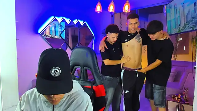 Houseofwarrios webcam