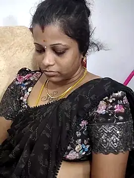 sweetqueen143 webcam