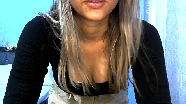 sanskari_girl webcam