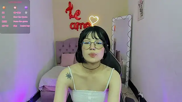 LEAH_TAY webcam
