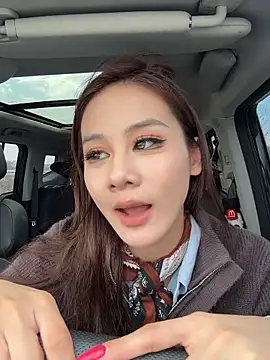 美女AAi-0329在线直播