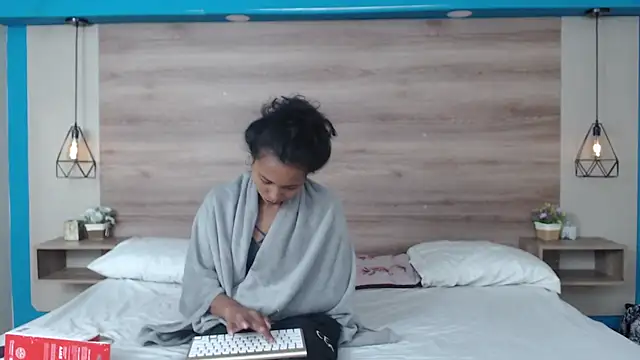 Lili_Lavander webcam