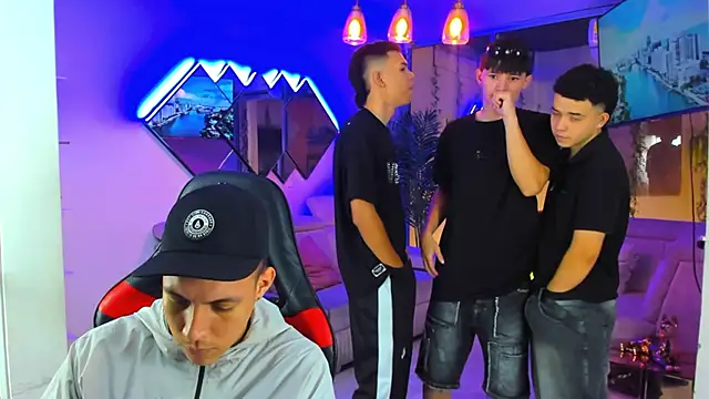 Houseofwarrios webcam