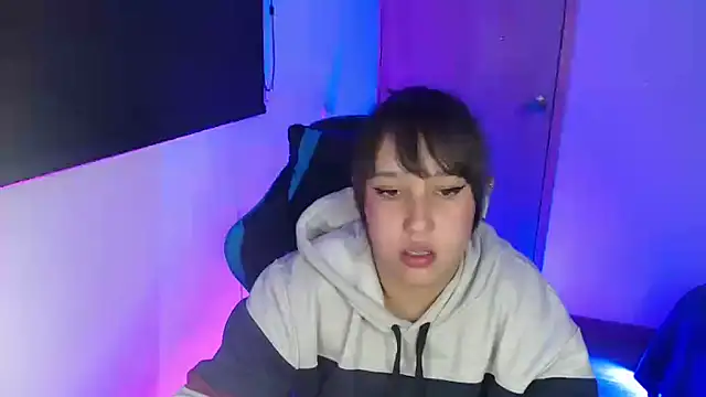 skarlet_adams28 - Skarlet_Adams28's free webcam - UK Sex Cams