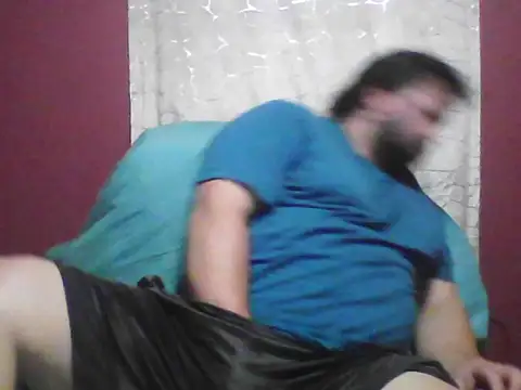 Strongbutgentle36 webcam