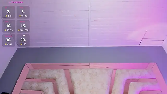 REINA_ADAHARA webcam