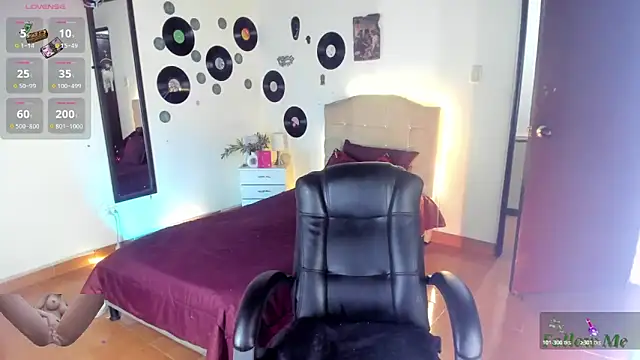 vampirellaa_crazy_ webcam