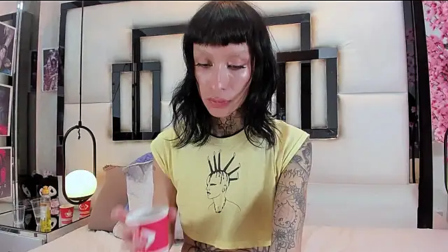 MadisonWood01 webcam