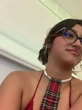 LilithMonette webcam