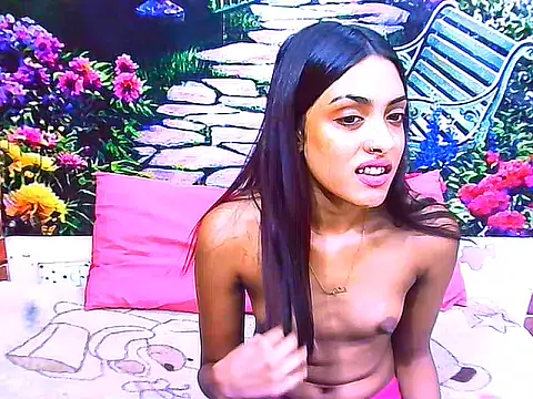 IndianPretty14u2Luv webcam