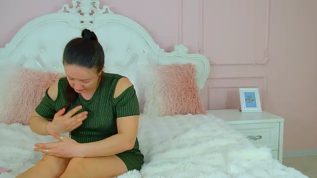 ElinaBellucci webcam