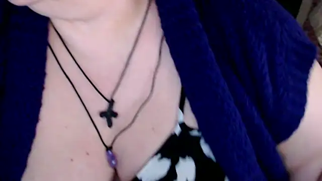 mayasmith (F milf) - cum show