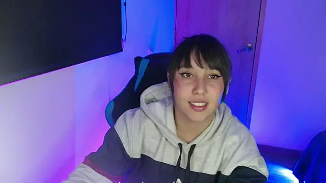 Skarlet_Adams28 webcam