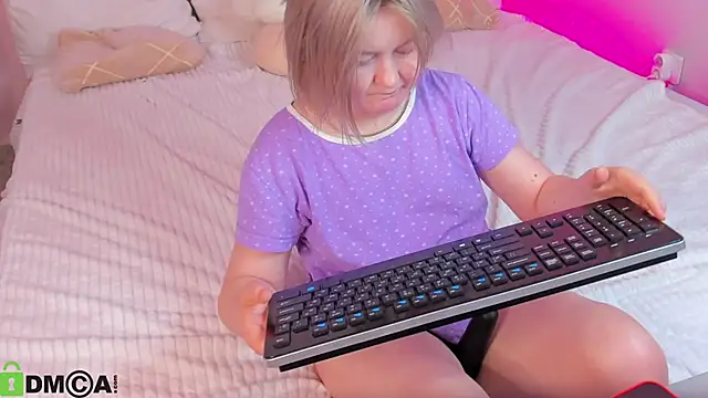 Sara_Robinson webcam