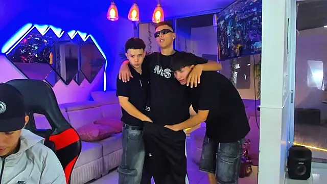 Houseofwarrios webcam