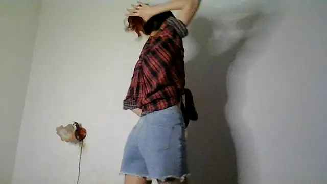 NickiKisinger webcam