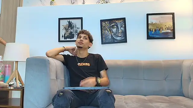 YOUNG_BOYS_HELL webcam