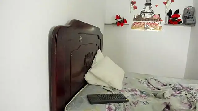 Aura_velour21 webcam