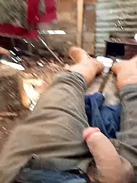 yaramaz331 (Ask my age) - Publice cum