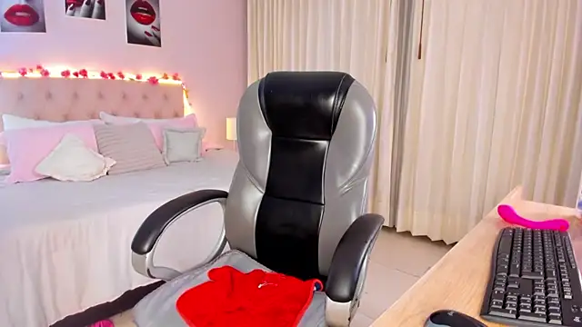 _abby_23_ - _Abby_23_'s free webcam - UK Sex Cams