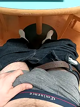 Fun_yacine's live cam