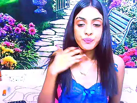 IndianPretty14u2Luv webcam