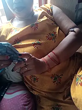 sneha_gril (F milf) - Boobs sucking