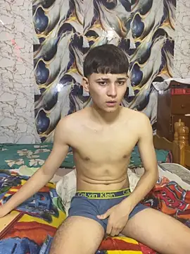 artursmith (M twink) - show cum