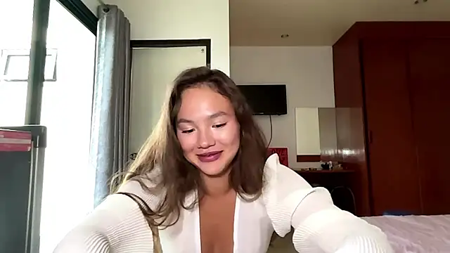 kamila_18_french webcam