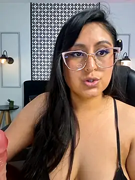 Amber_gold_ webcam