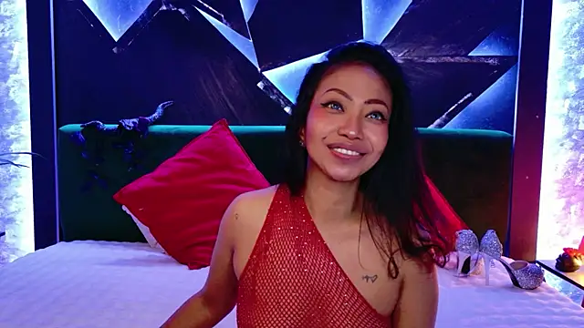 ElyaQuinn live sex cam