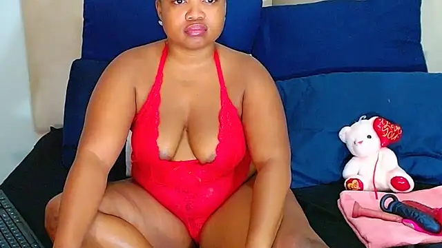 sexyasstinaxxx (F milf) - fingering pussy