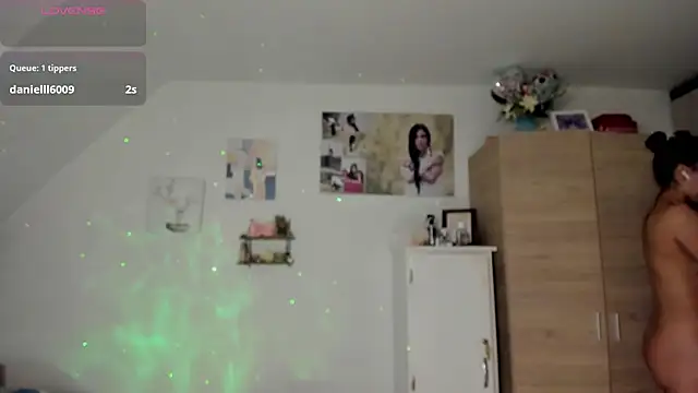 Veronikolsen-'s room