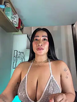 AsianMilfSheryl webcam