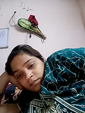 Trisha_71 webcam