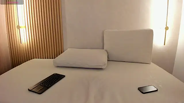 lua_rosse - Lua_rosse's free webcam - UK Sex Cams