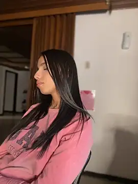 Webcam Model (Praga_Pink) is live