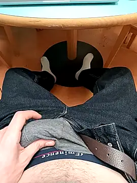 Fun_yacine's live cam